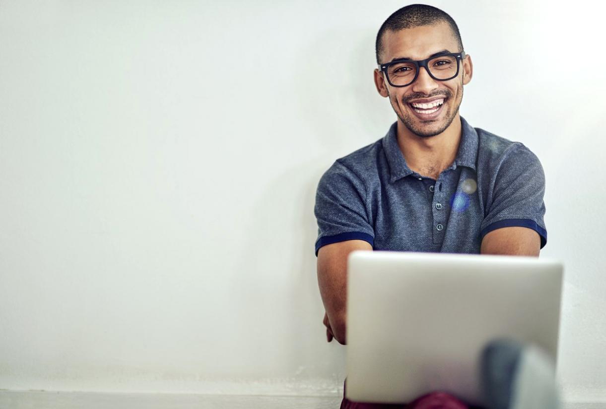 Sessione di formazione sul budget aziendale con analisi di casi pratici